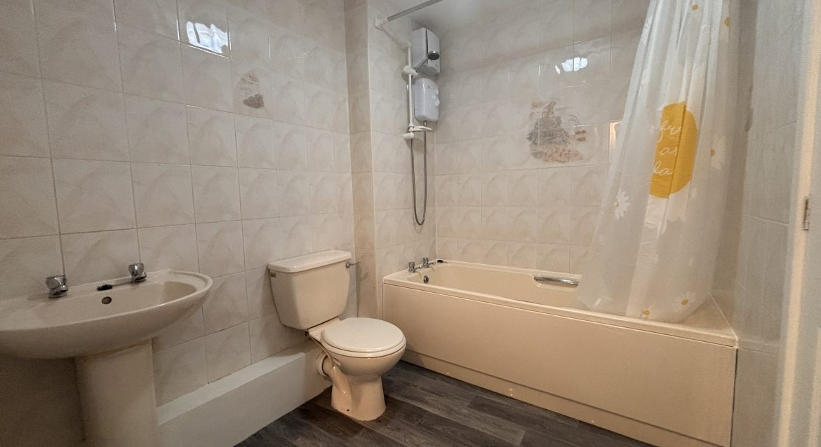 GF 1 Bedroom Flat, Woodbank Court, FY5