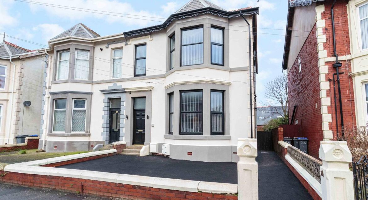 1 Bedroom Flat, Burlington Road, FY4