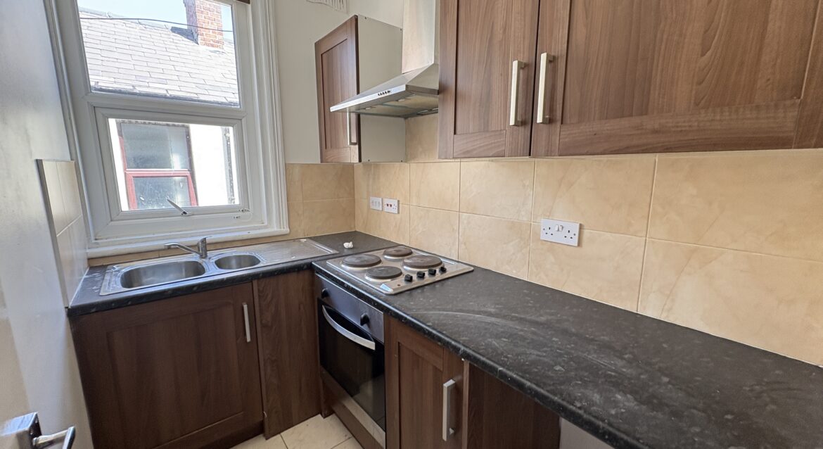 1 Bedroom Flat, Cheltenham Road, FY1