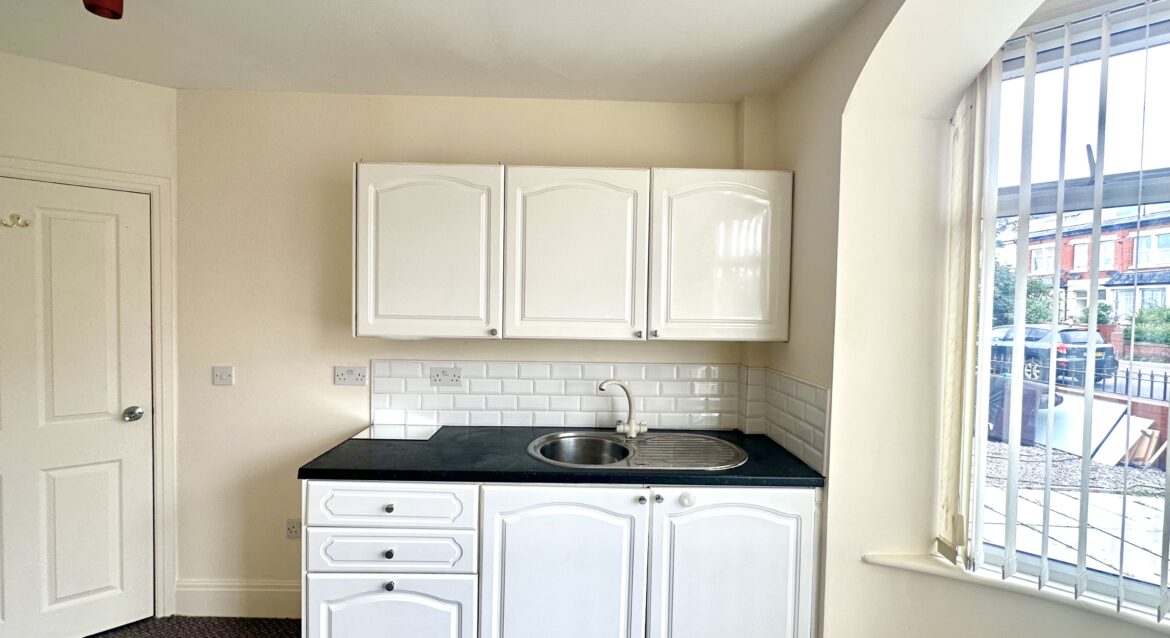 Studio Flat, Bloomfield Road, FY1