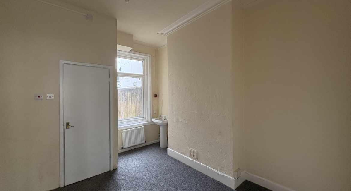 GF 1 Bedroom Flat, Hill Street, FY4