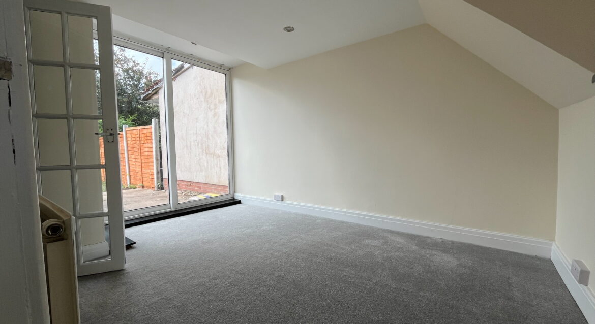 3 Bedroom House, Chislehurst Avenue, FY4