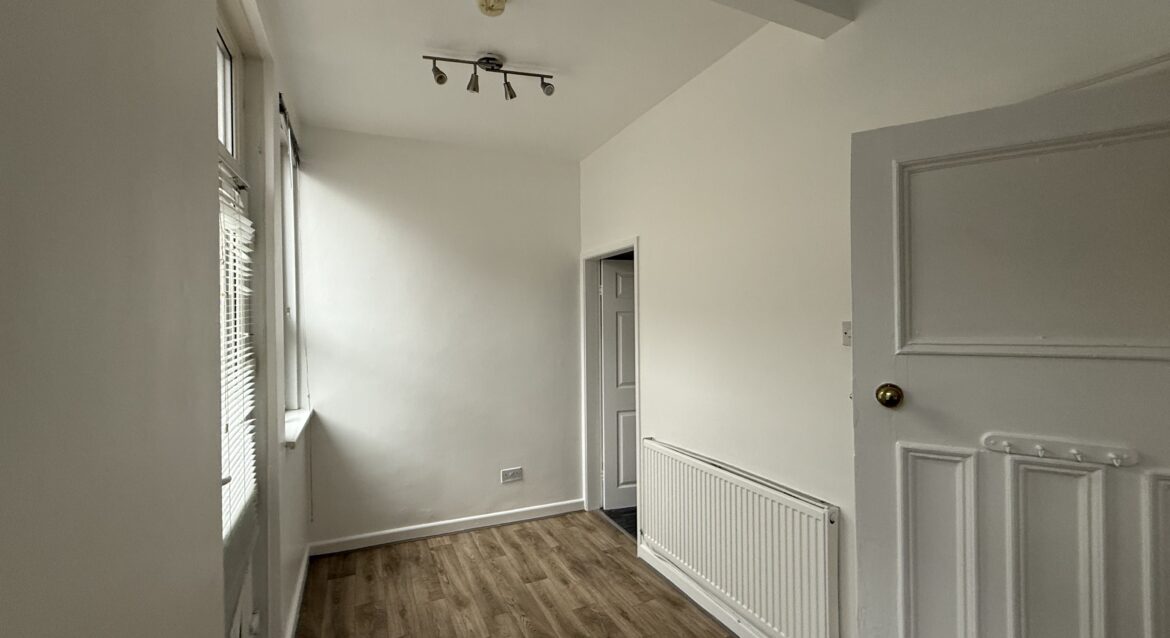 3 Bedroom House, Kensington Road, FY3