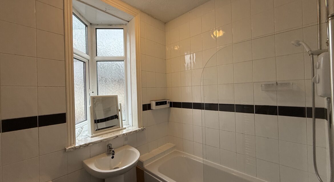 3 Bedroom House, Kensington Road, FY3