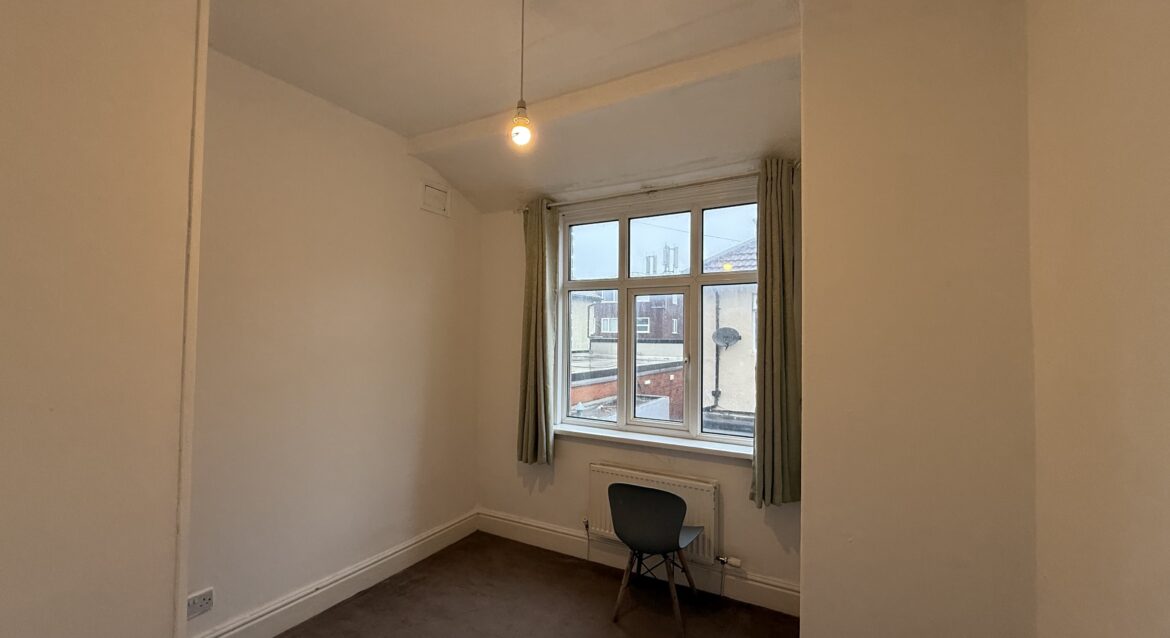 3 Bedroom House, Kensington Road, FY3